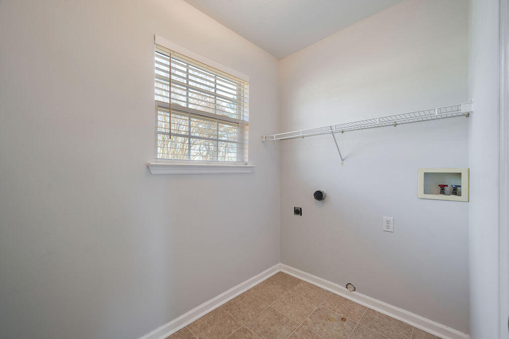 4073 Alexis Circle Chattanooga, TN 37406 - Photo 27 of 41 Laundry room upstairs