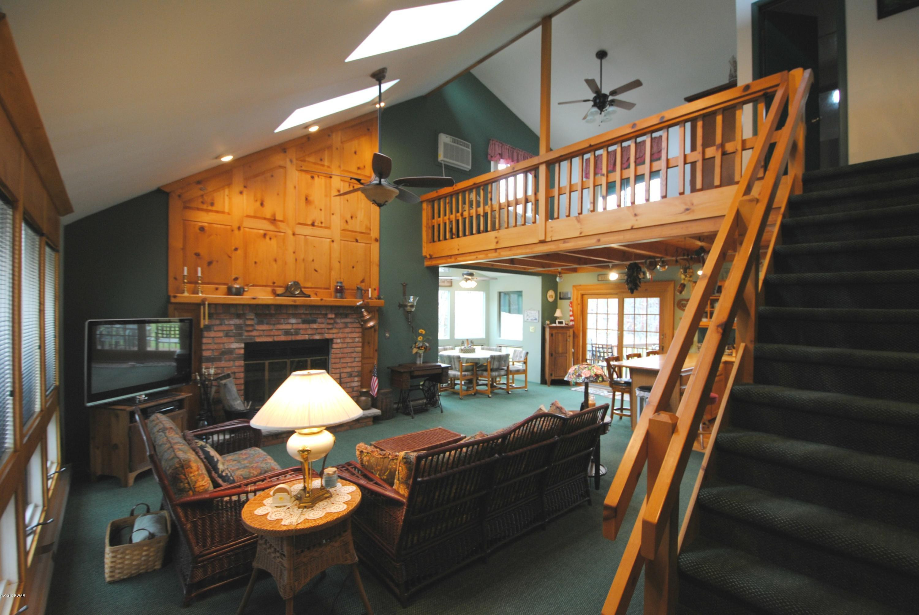 4006 Par Drive Lake Ariel, PA 18436 - Photo 7 of 29