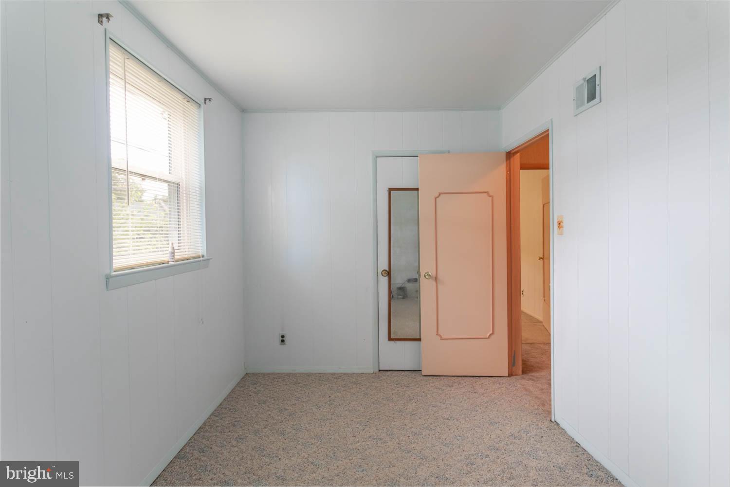 1214 Fenwick Road Philadelphia, PA 19115 - Photo 13 of 26 Gallery Image 13