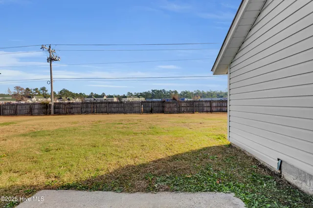 $1,250 | 118 Witten Circle, Unit B, Havelock, NC 28532