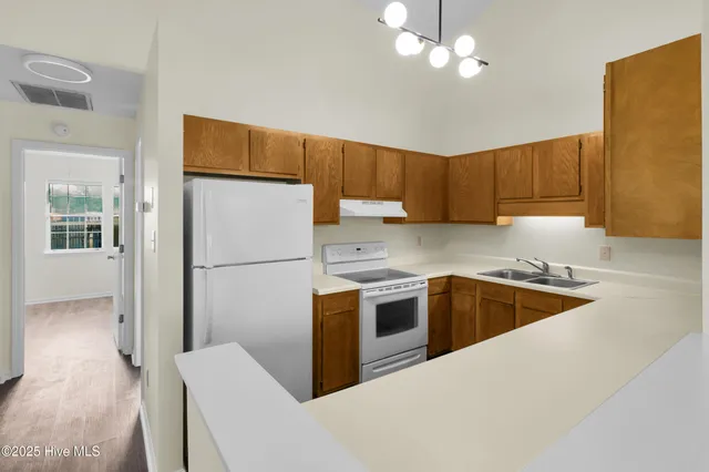 $1,250 | 118 Witten Circle, Unit B, Havelock, NC 28532