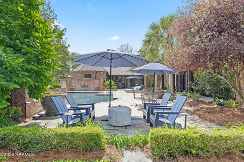 $995,000 | 115 Flagstone Court, Lafayette, LA 70503