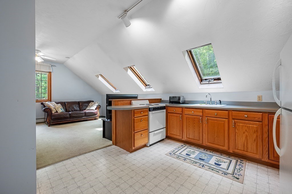 125 Rice Avenue Northborough, MA 01532 - Photo 28 of 40