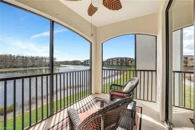 $469,000 | 9554 Trevi Court, Unit 4726, Naples, FL 34113