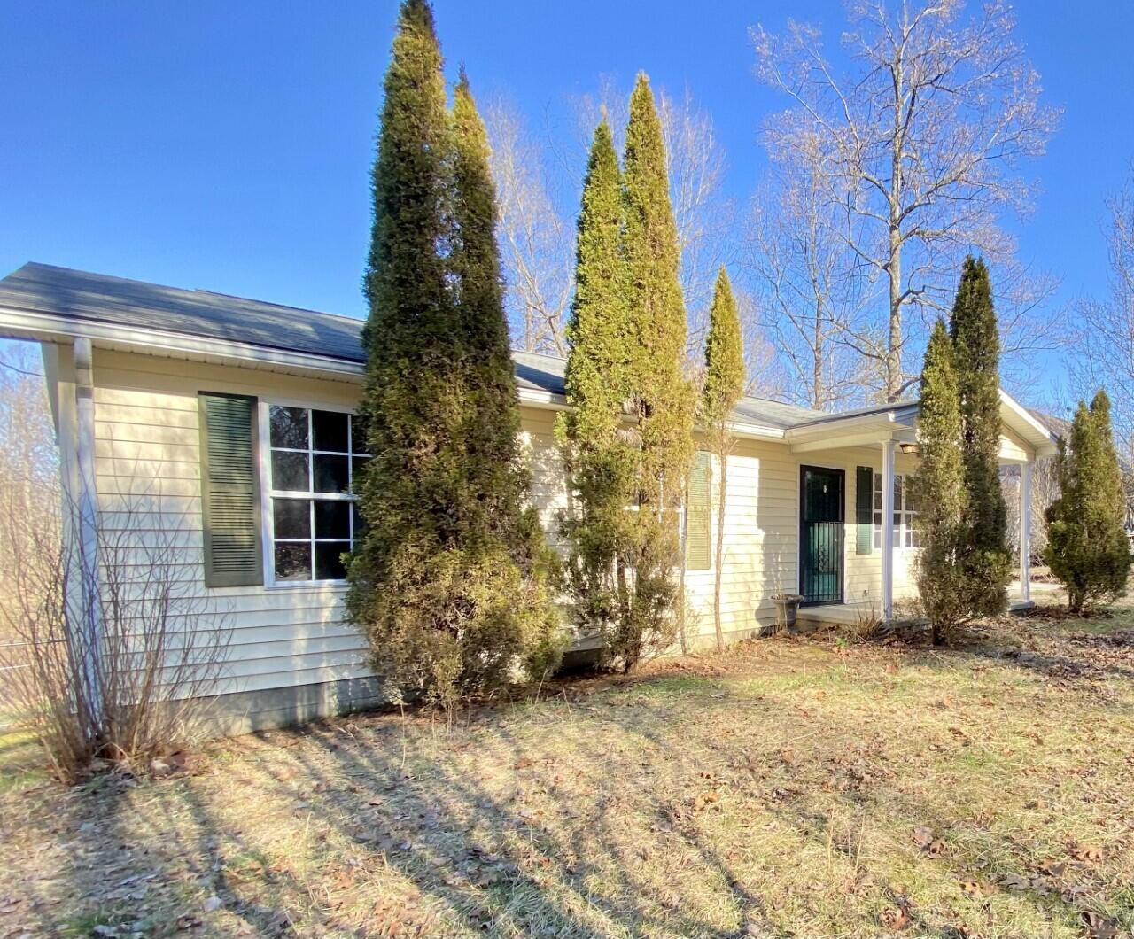 1601 McCammon Ridge Road McKee, KY 40447 - Photo 2 of 9 2