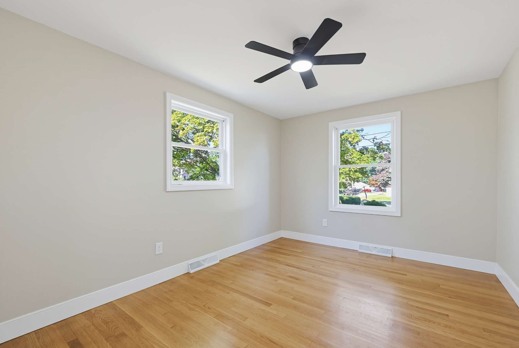 28 Deerfield Road Attleboro, MA 02703 - Photo 21 of 36 Gallery Image 21