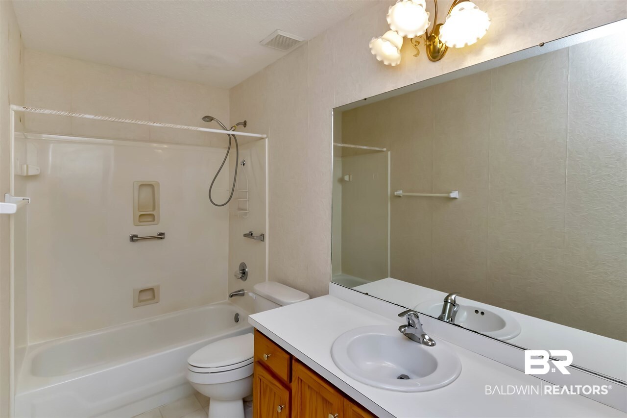 850 Louise Avenue Mobile, AL 36609 - Photo 22 of 38