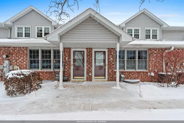 $219,900 | 2575 Telluride Trail, Unit E, Howard, WI 54313