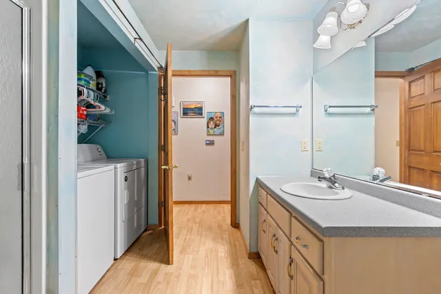 $219,900 | 2575 Telluride Trail, Unit E, Howard, WI 54313