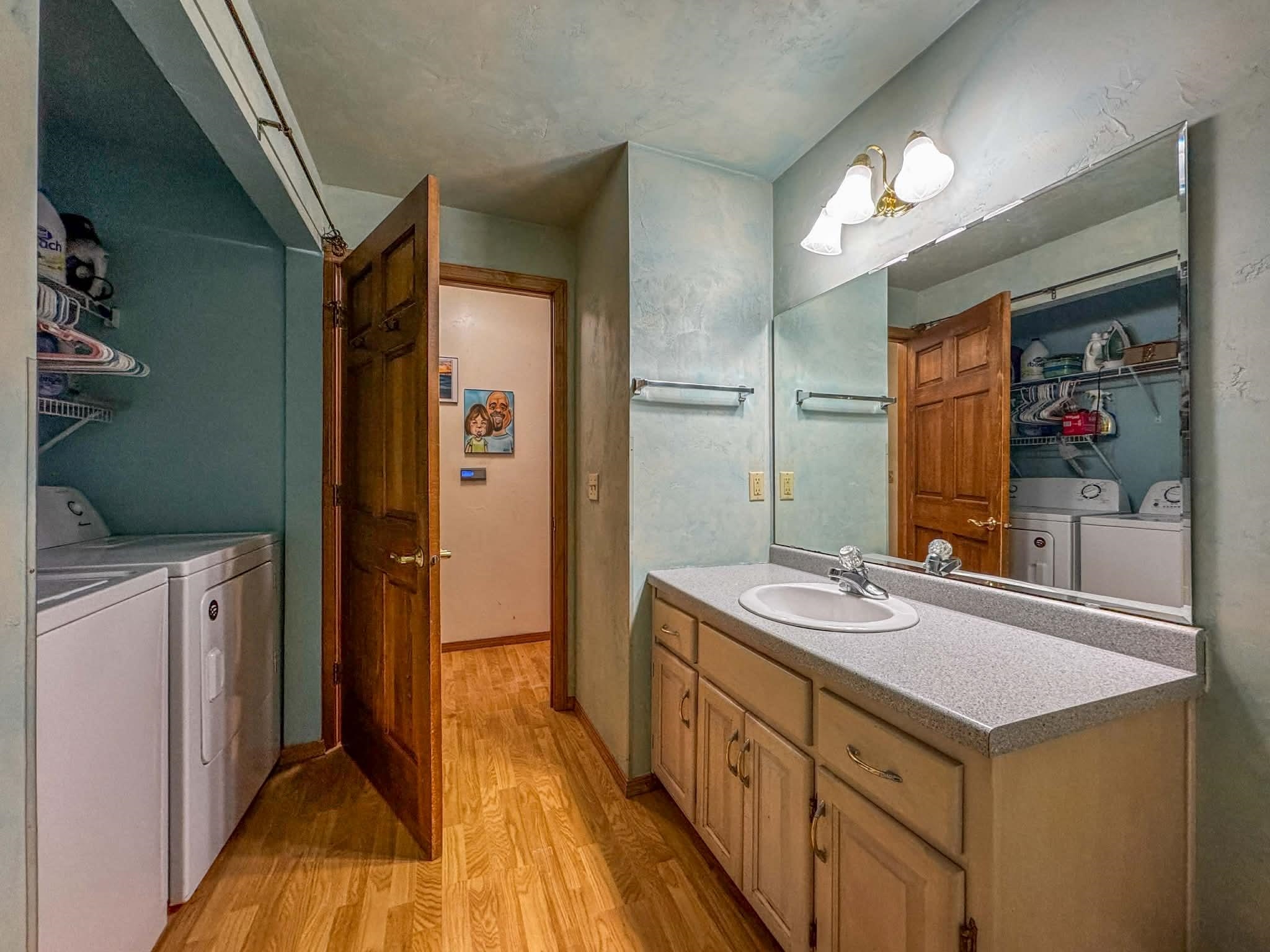 2575 Telluride Trail, Unit E Howard, WI 54313 - Photo 9 of 14