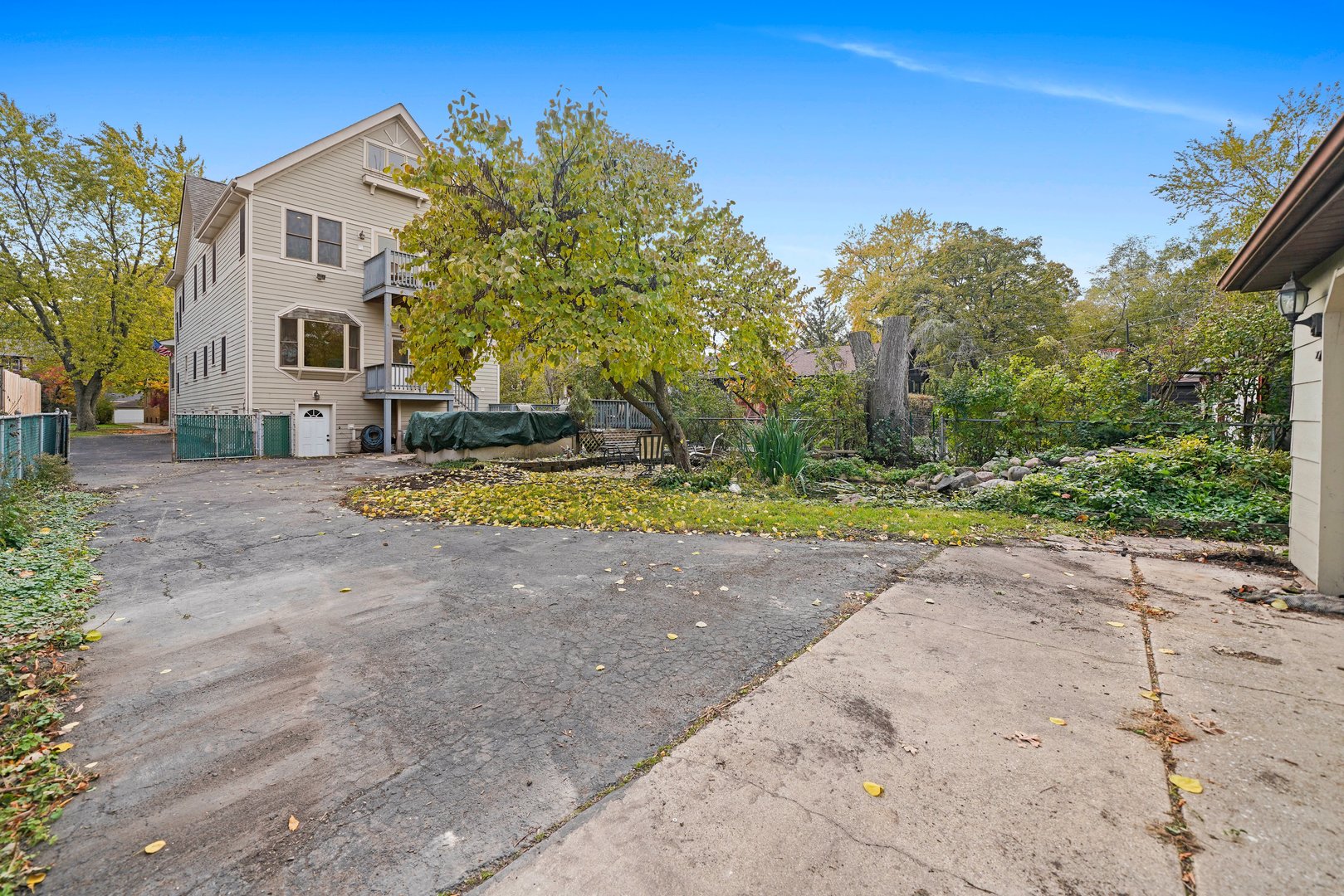 296 Addison Road Riverside, IL 60546 - Photo 29 of 34 a view of a house with a yard