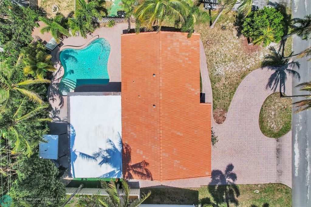 341 Southeast 8th Street Pompano Beach, FL 33060 - Photo 39 of 56 an aerial view of a house with garden