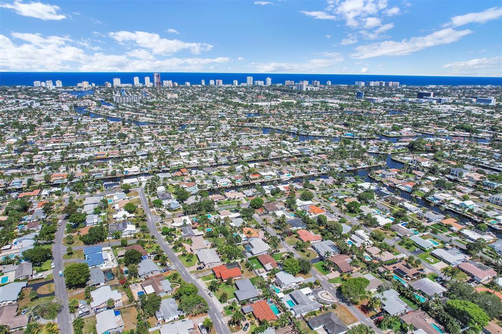 341 Southeast 8th Street Pompano Beach, FL 33060 - Photo 42 of 56 a view of a city