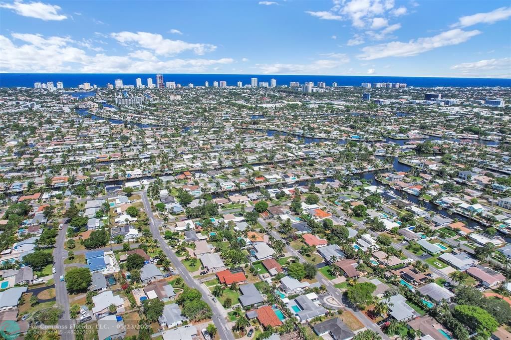 341 Southeast 8th Street Pompano Beach, FL 33060 - Photo 42 of 56 a view of a city