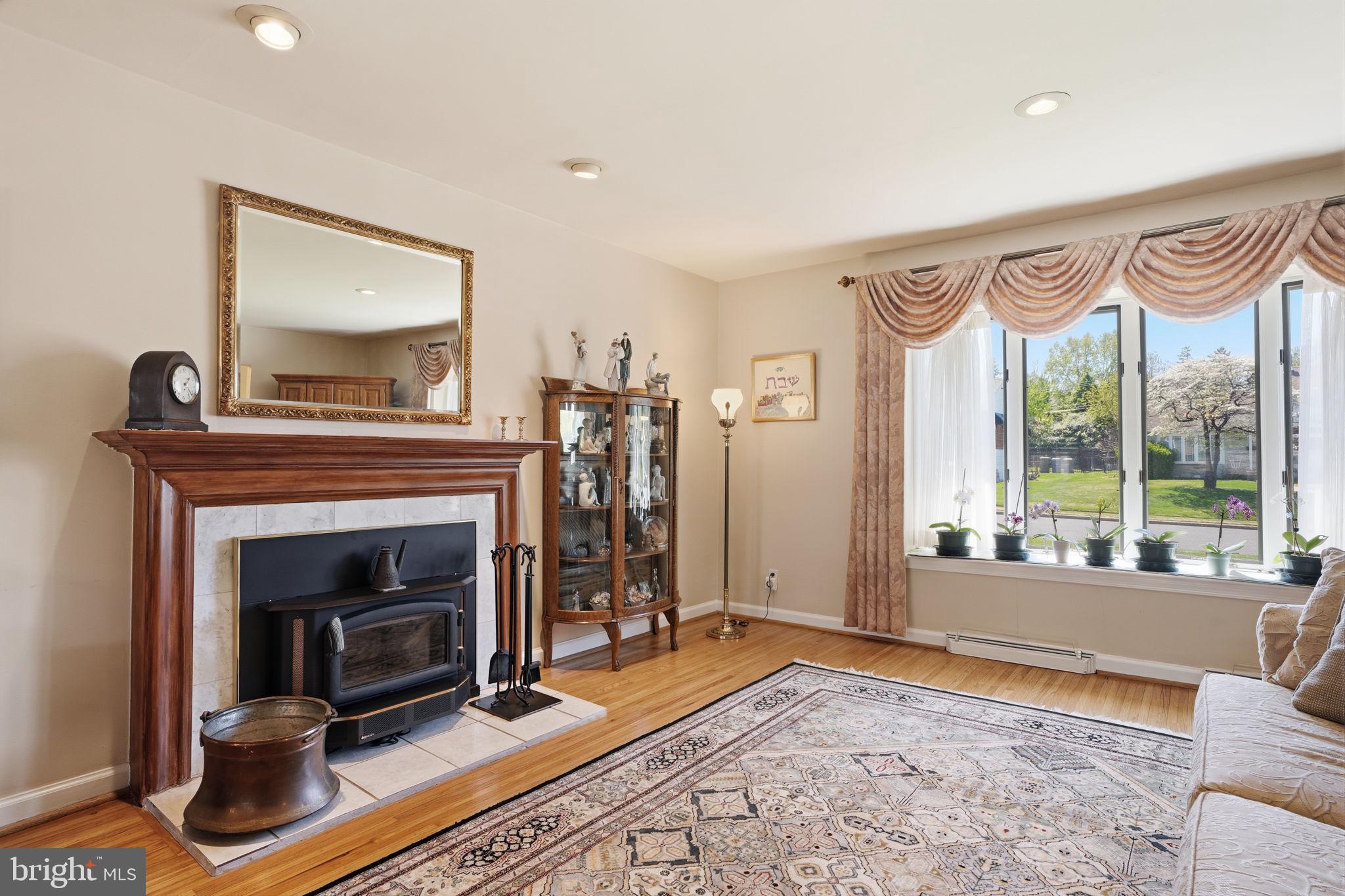 1871 Clayton Road Abington, PA 19001 - Photo 18 of 39 Gallery Image 18