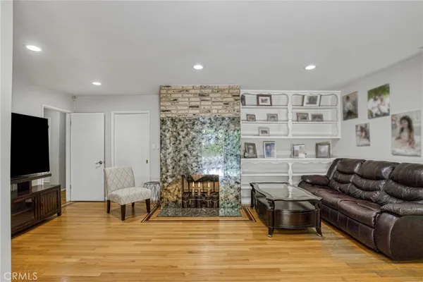 $1,999,000 | 1045 Sierra Madre Villa Avenue, Pasadena, CA 91107