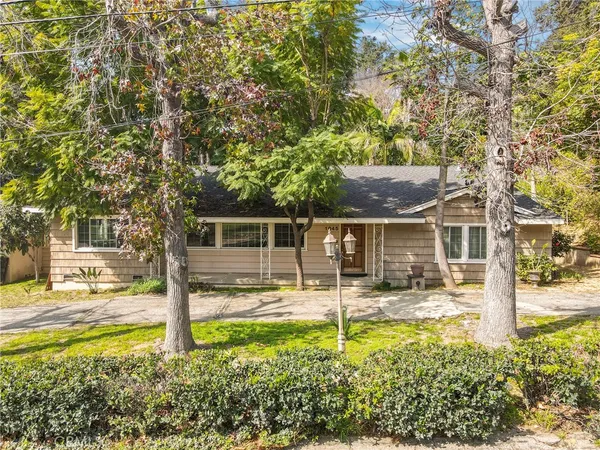 $1,999,000 | 1045 Sierra Madre Villa Avenue, Pasadena, CA 91107