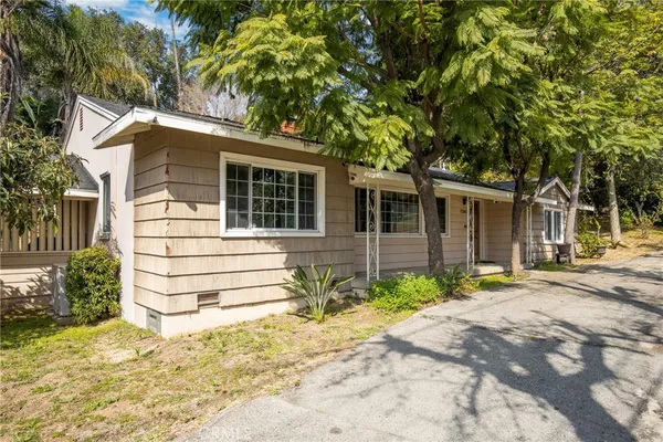 $1,999,000 | 1045 Sierra Madre Villa Avenue, Pasadena, CA 91107