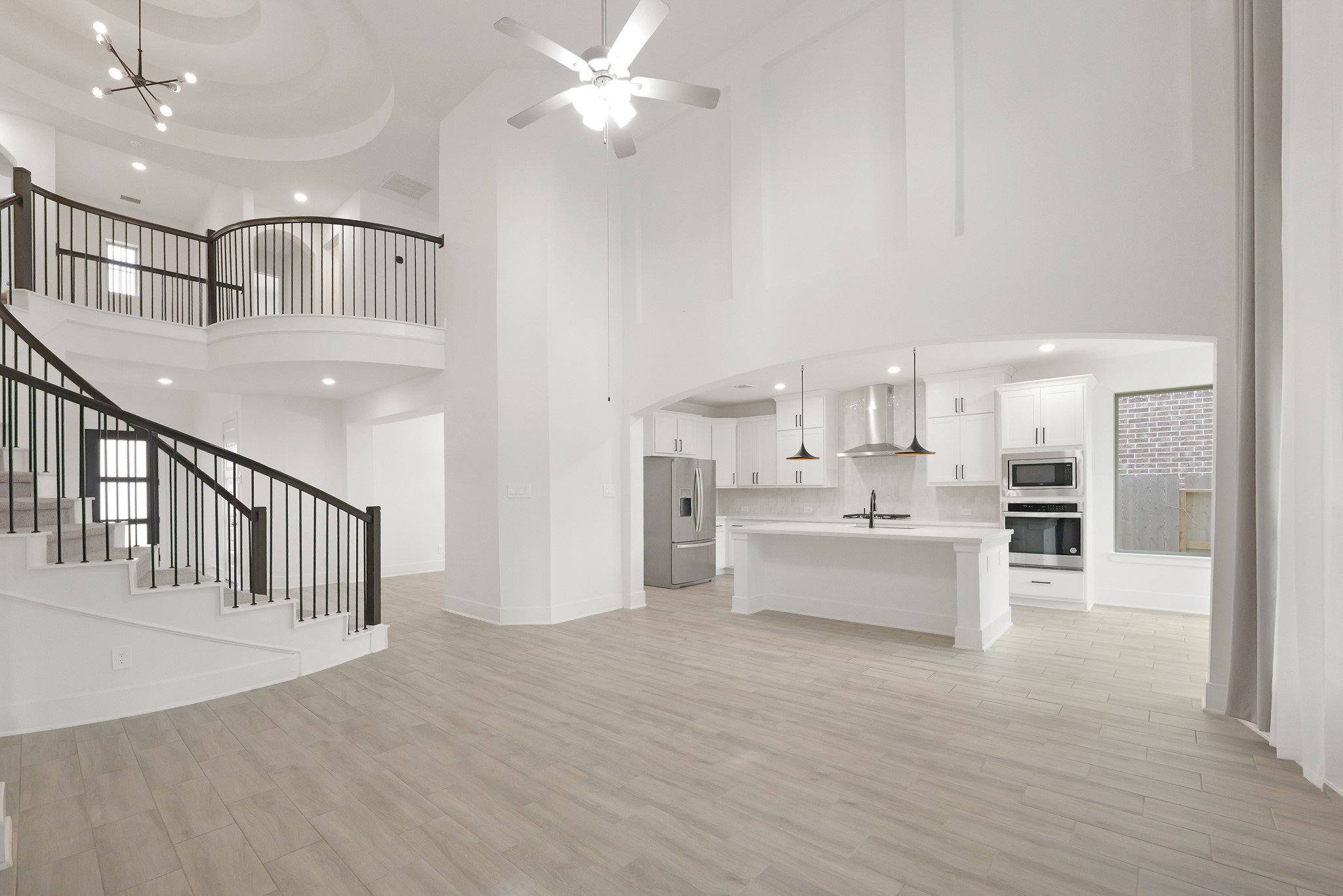 406 Nocturne Ridge Drive Willis, TX 77318 - Photo 16 of 43