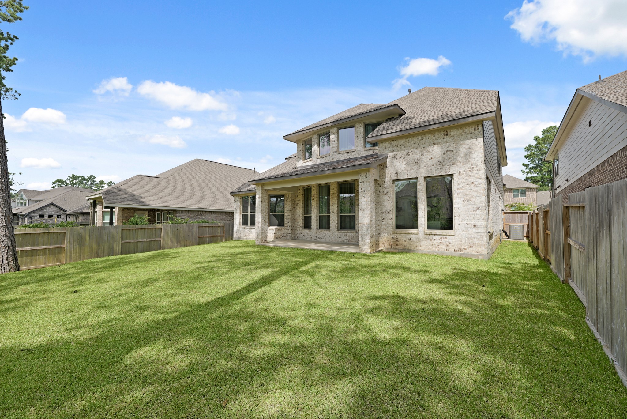 406 Nocturne Ridge Drive Willis, TX 77318 - Photo 7 of 43