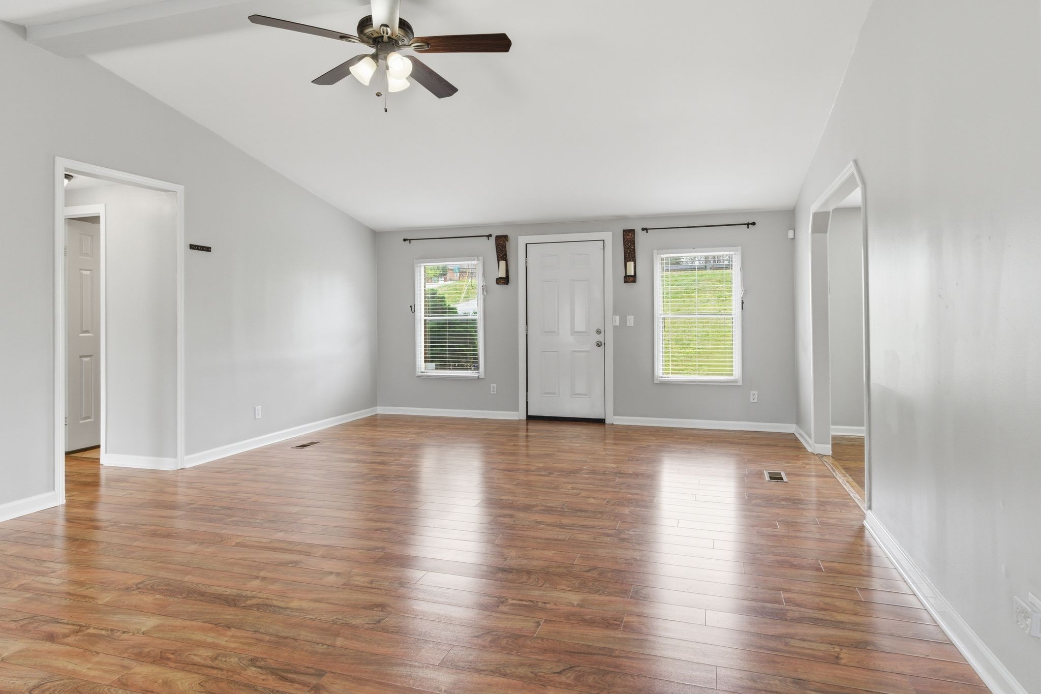 310 Larkin Springs Road Madison, TN 37115 - Photo 4 of 33