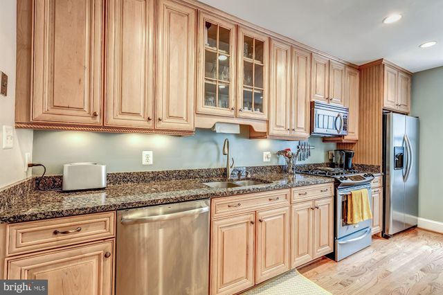 $1,075,000 | 508 D Street Northeast, Washington, DC 20002