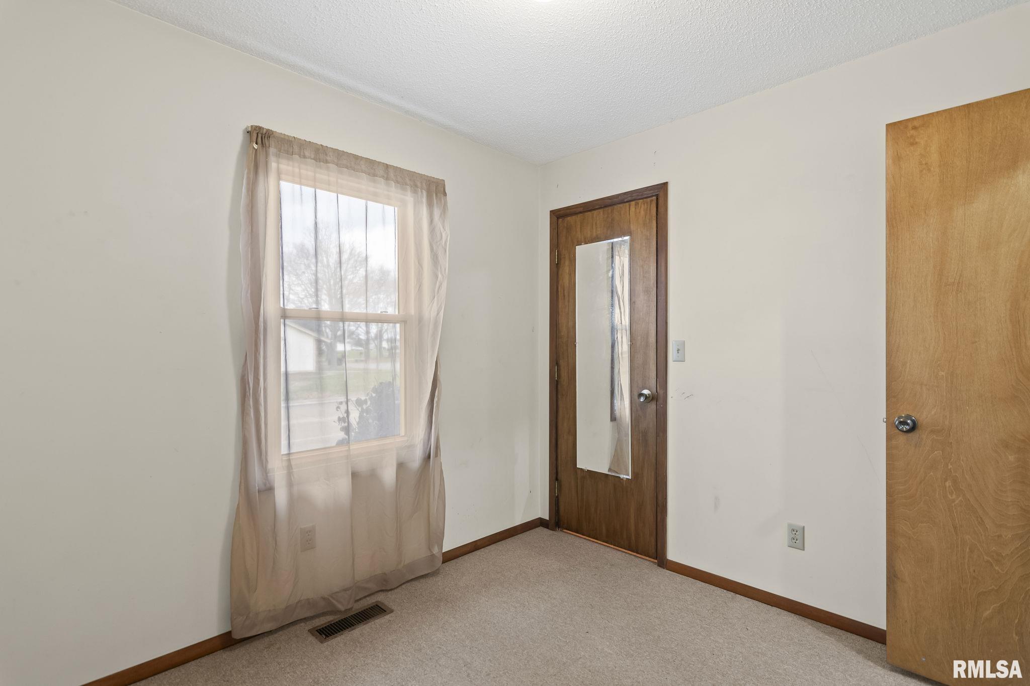 4616 Trevi Drive Springfield, IL 62703 - Photo 24 of 33 Gallery Image 24