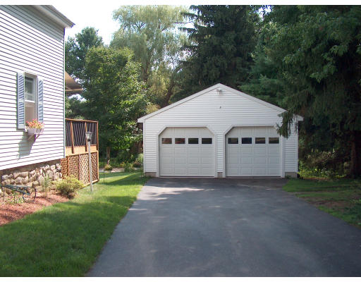 170 Berlin Road Marlborough, MA 01752 - Photo 11 of 11 Gallery Image 11