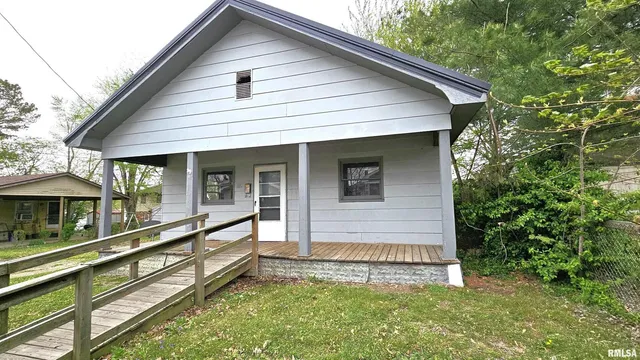 $68,500 | 202 South Liberty Street, Marion, IL 62959