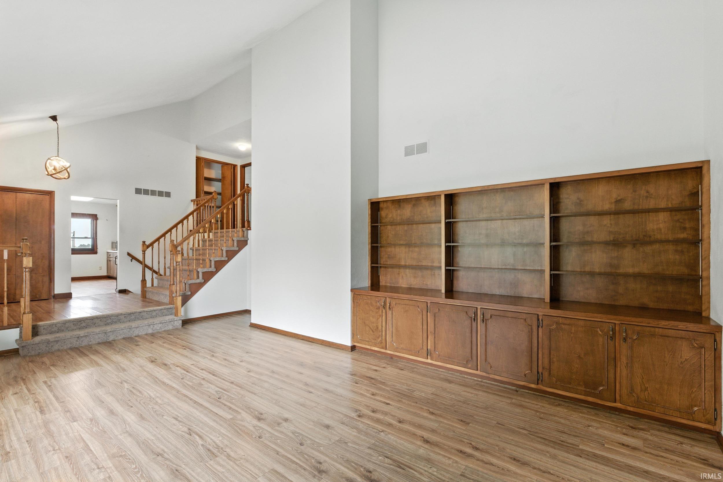 2090 South Warren Road Huntington, IN 46750 - Photo 18 of 34 Gallery Image 18