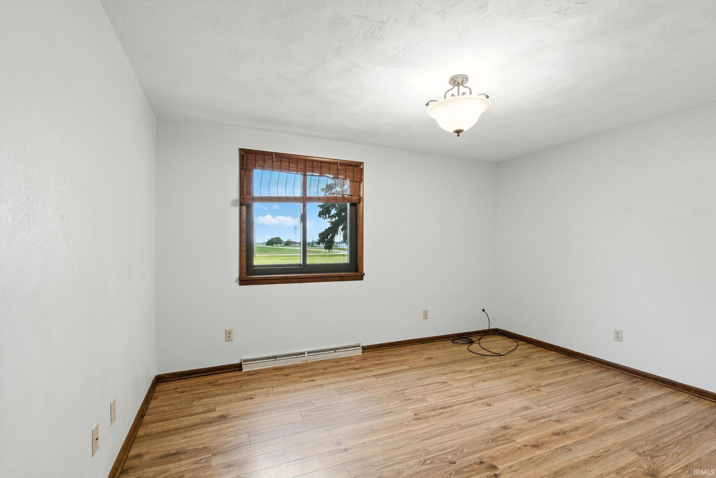 2090 South Warren Road Huntington, IN 46750 - Photo 28 of 34 Gallery Image 28