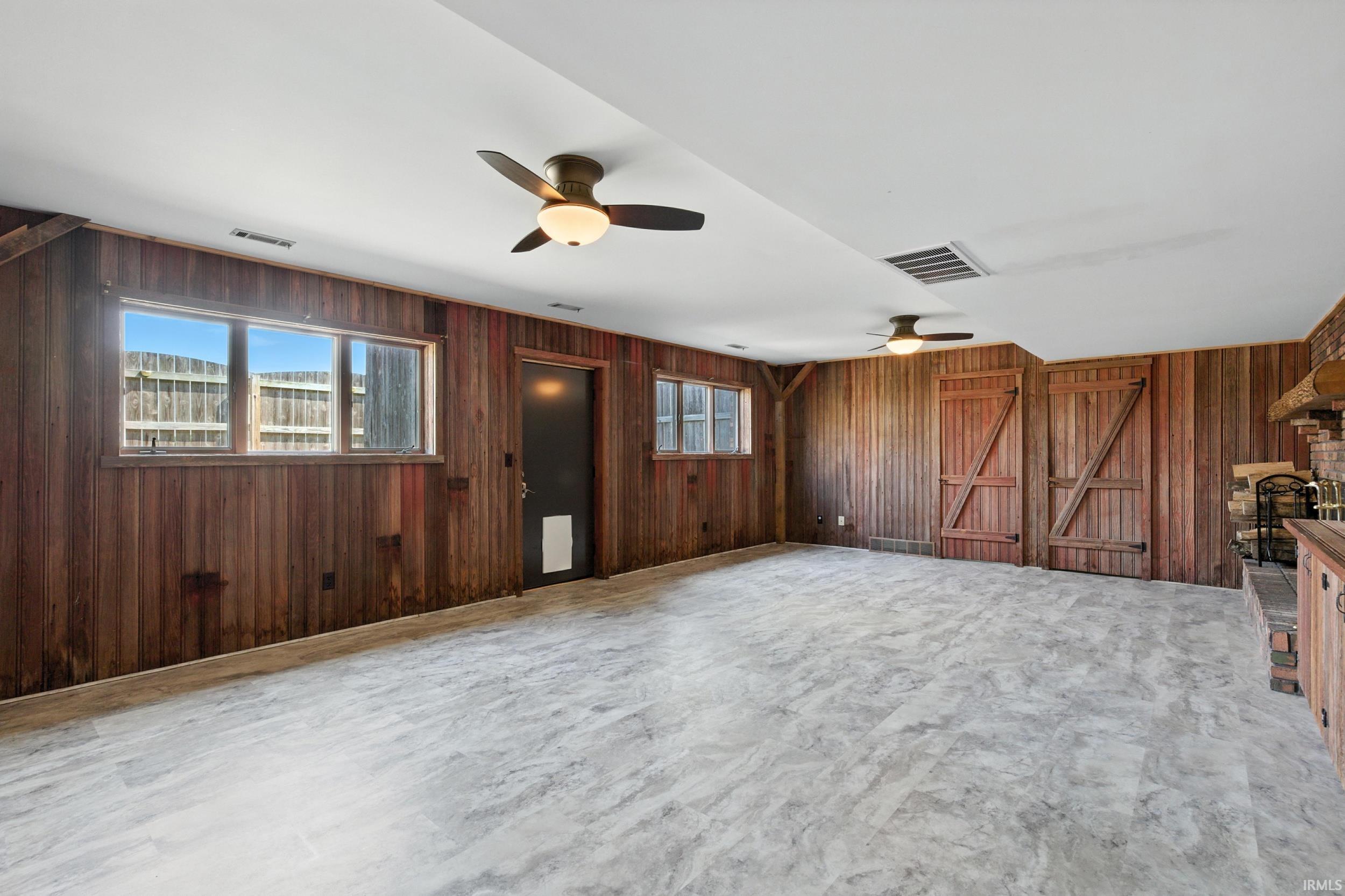 2090 South Warren Road Huntington, IN 46750 - Photo 30 of 34 Gallery Image 30
