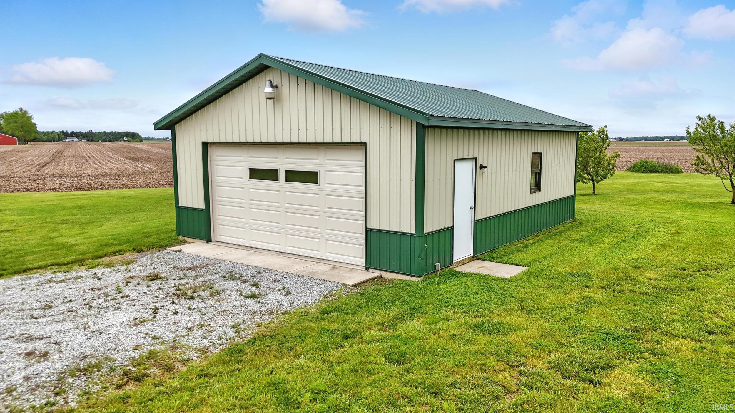 2090 South Warren Road Huntington, IN 46750 - Photo 7 of 34 Gallery Image 7