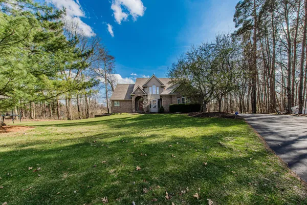 $535,000 | 4105 Eucalyptus Way, Pinckney, MI 48169