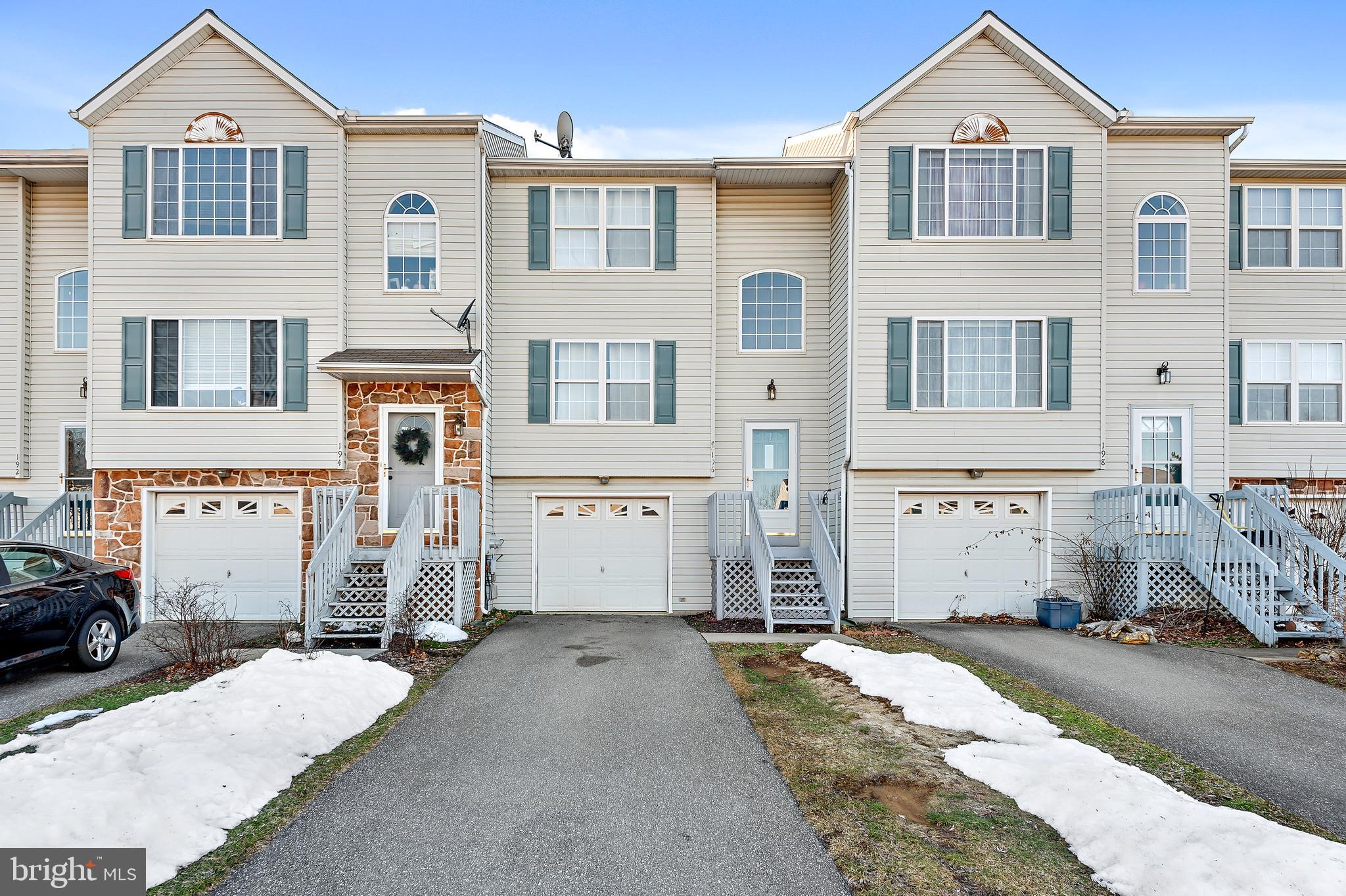 196 Riders Way Lebanon, PA 17042 - Photo 1 of 27 Gallery Image 1