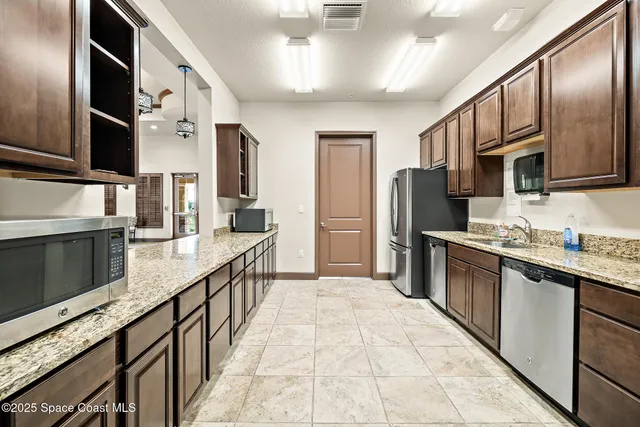 $650,000 | 3590 Salt Marsh Circle, West Melbourne, FL 32904