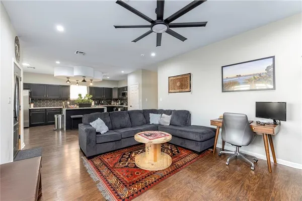 $2,200 | 1223 Pailet Avenue, Harvey, LA 70058