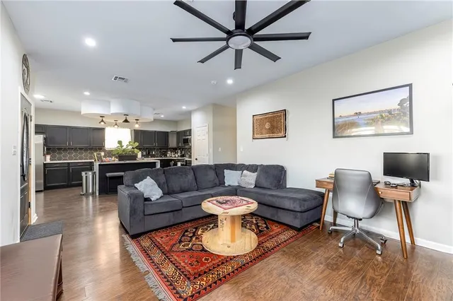 $2,200 | 1223 Pailet Avenue, Harvey, LA 70058