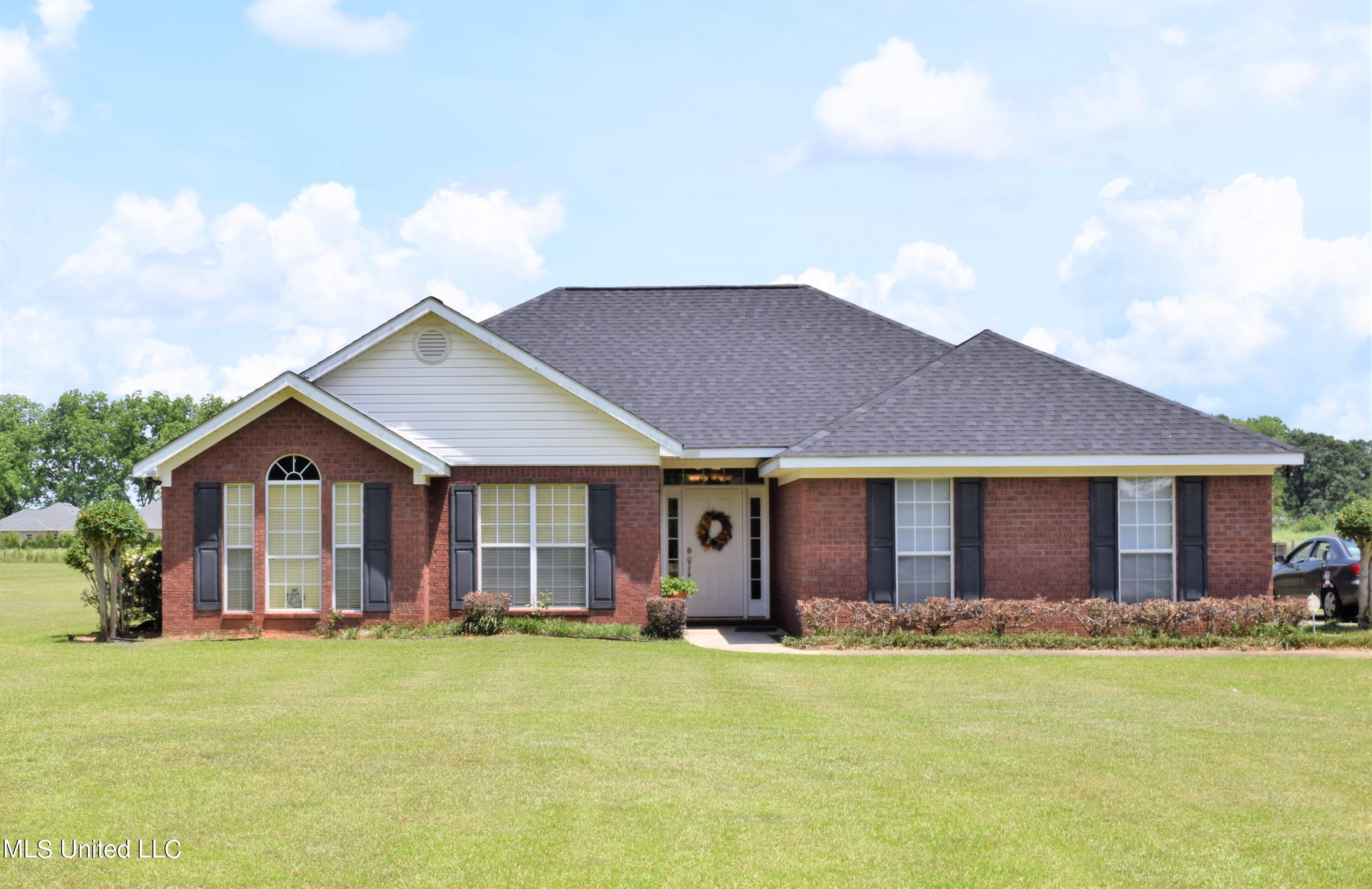132 Milton Murrah Road Lucedale, MS 39452 - Photo 1 of 34 DSC_0419