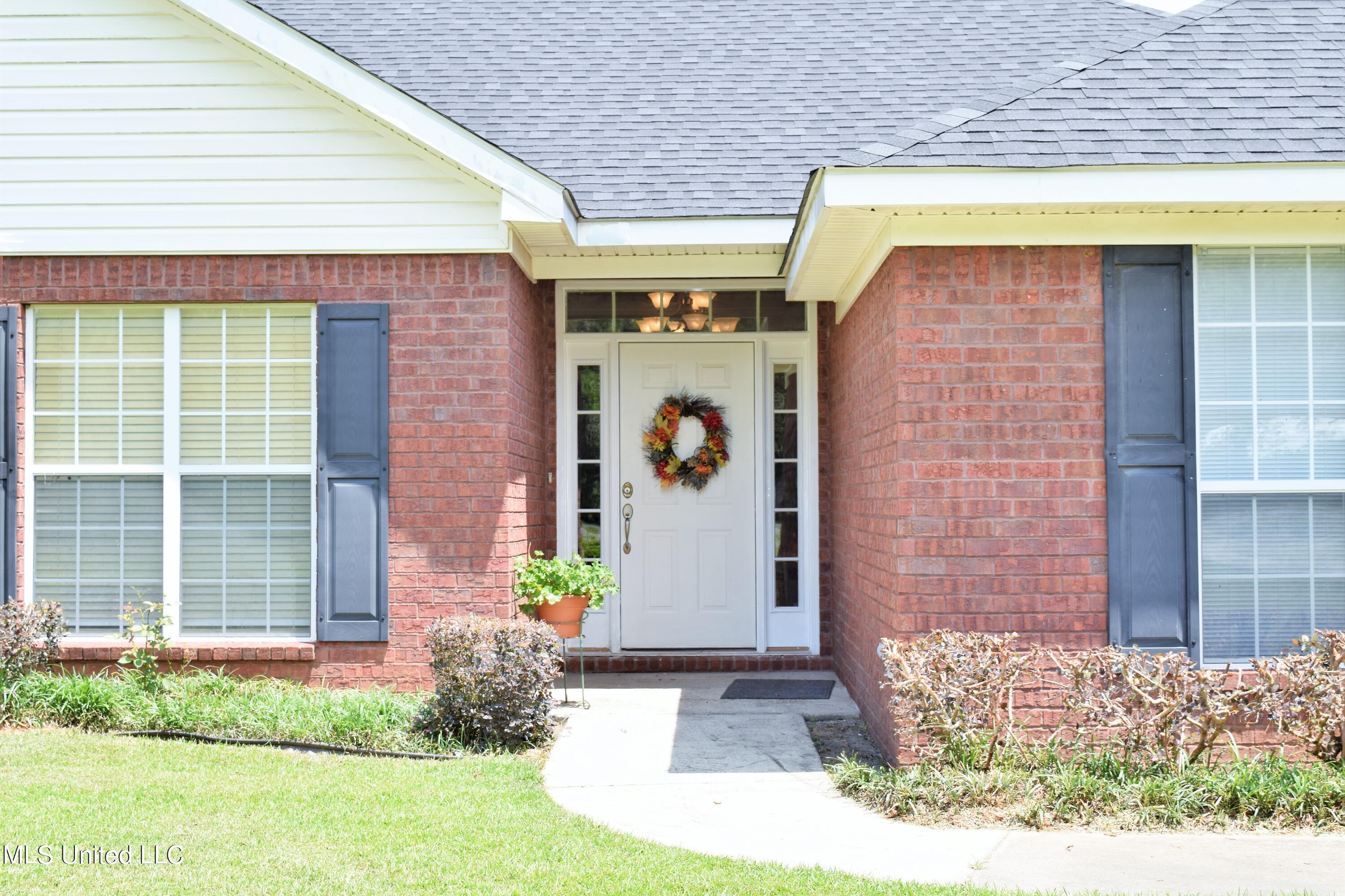 132 Milton Murrah Road Lucedale, MS 39452 - Photo 2 of 34 DSC_0426