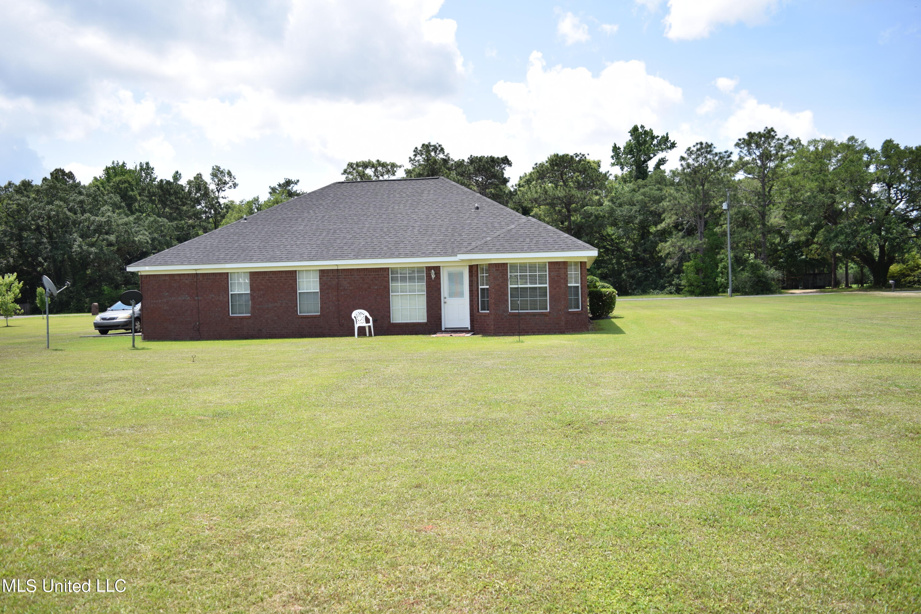 132 Milton Murrah Road Lucedale, MS 39452 - Photo 27 of 34 DSC_0372