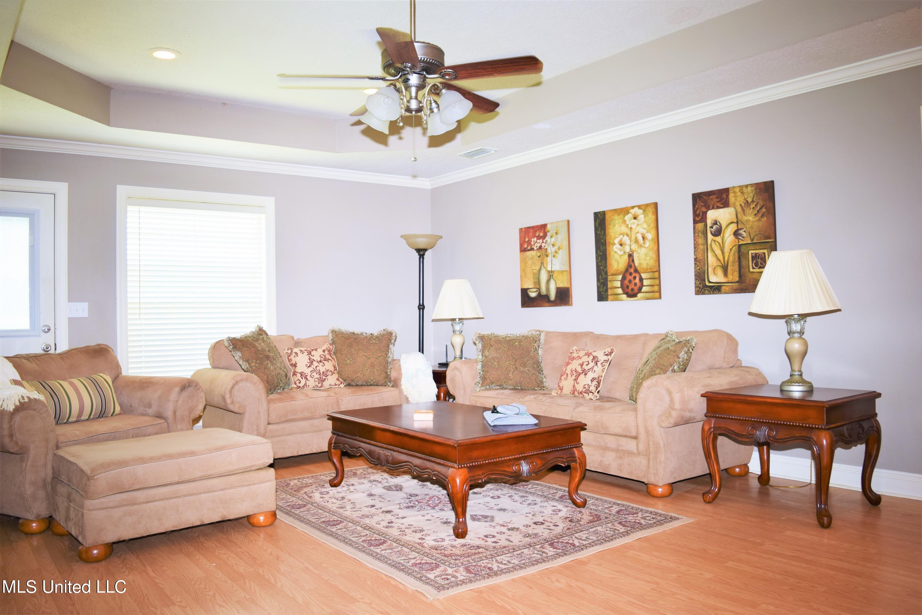 132 Milton Murrah Road Lucedale, MS 39452 - Photo 5 of 34 DSC_0411