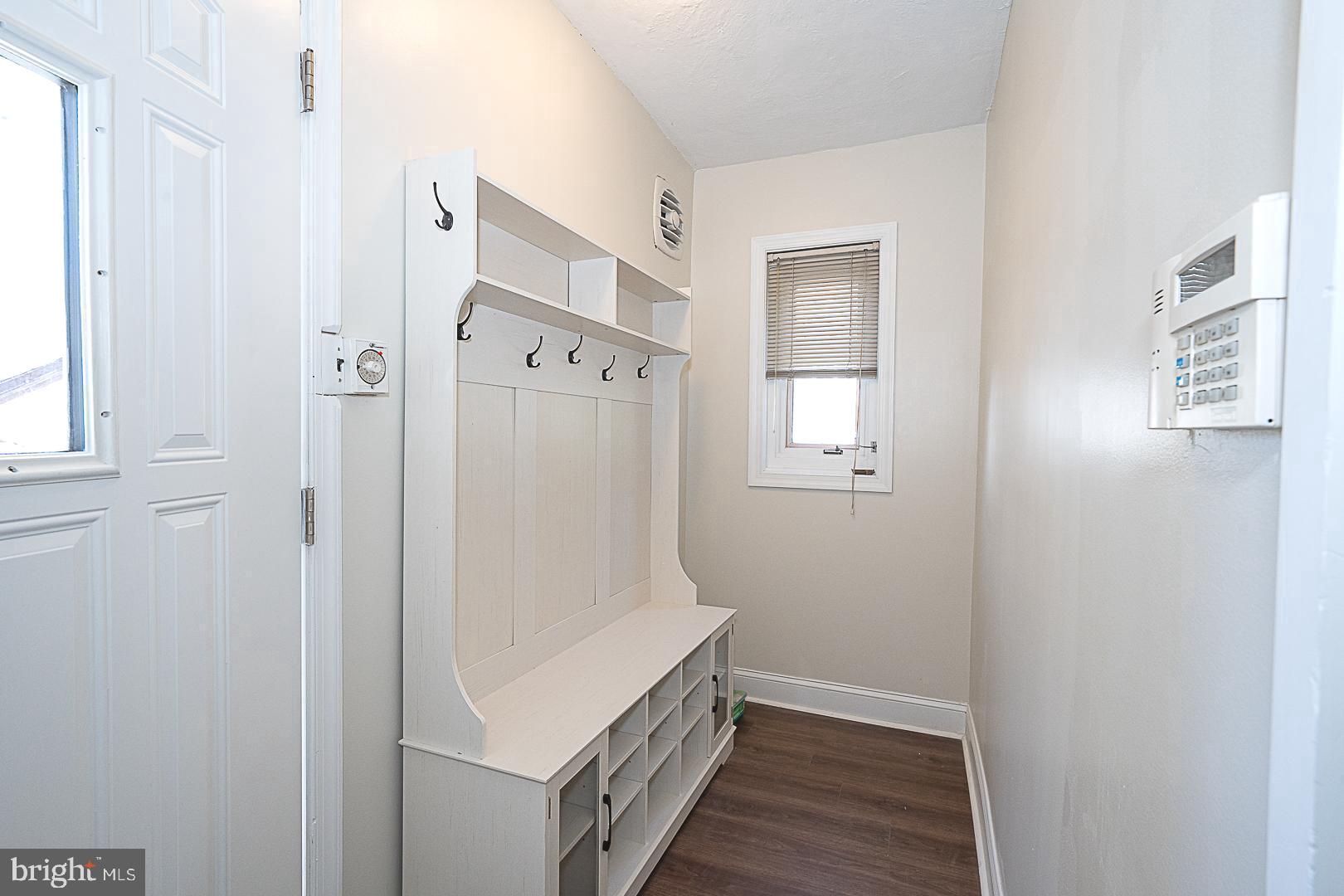 1457 Manoa Road Wynnewood, PA 19096 - Photo 19 of 59