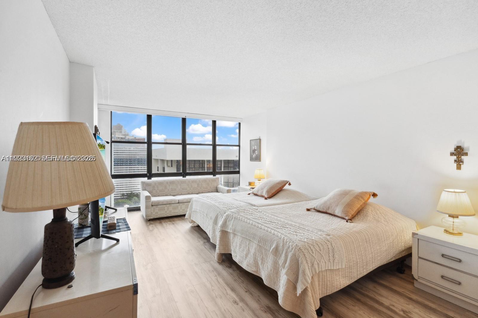 1901 Brickell Avenue, Unit B2413 Miami, FL 33129 - Photo 17 of 23