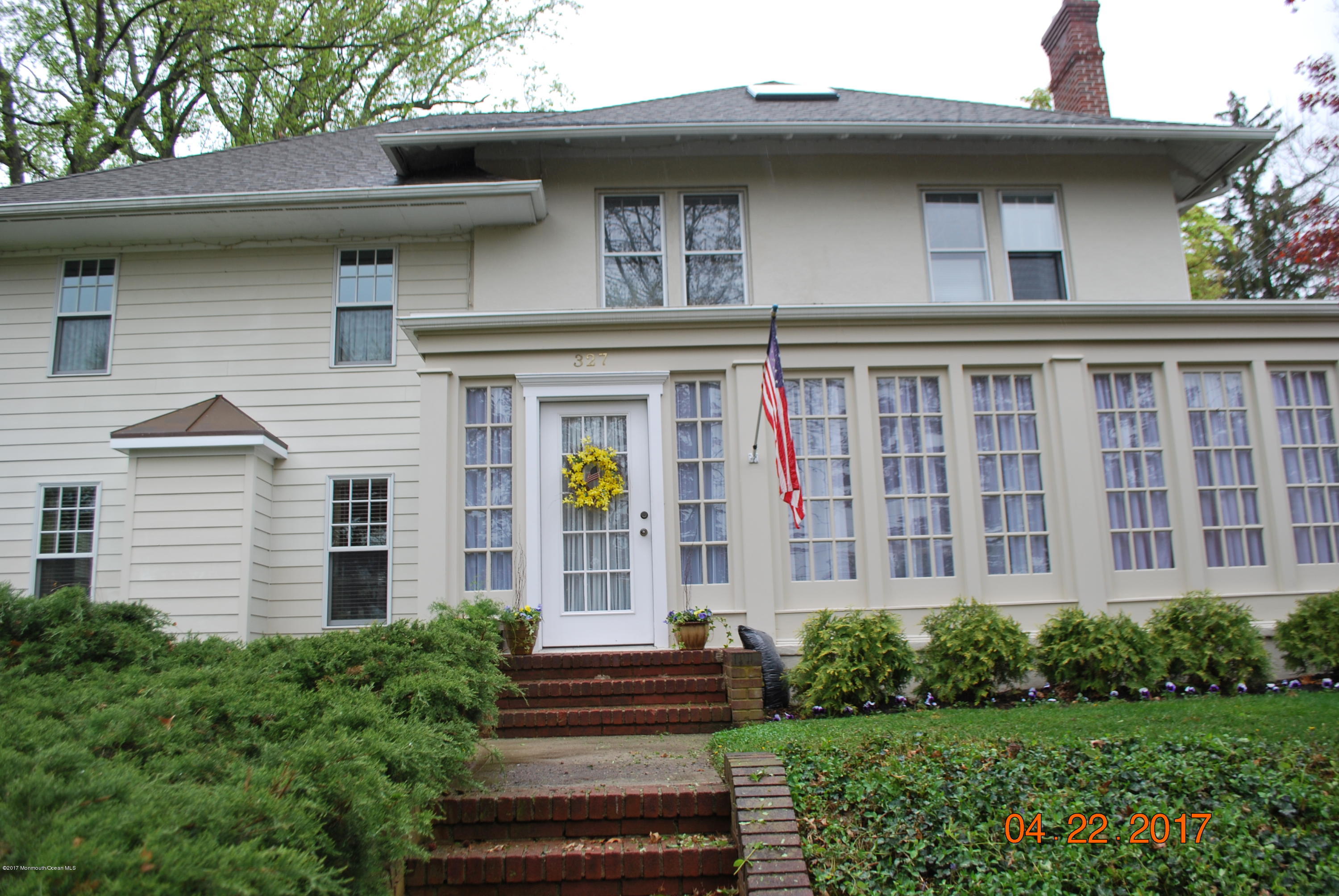 327 River Road Red Bank, NJ 07701 - Photo 2 of 55 DSC_0433