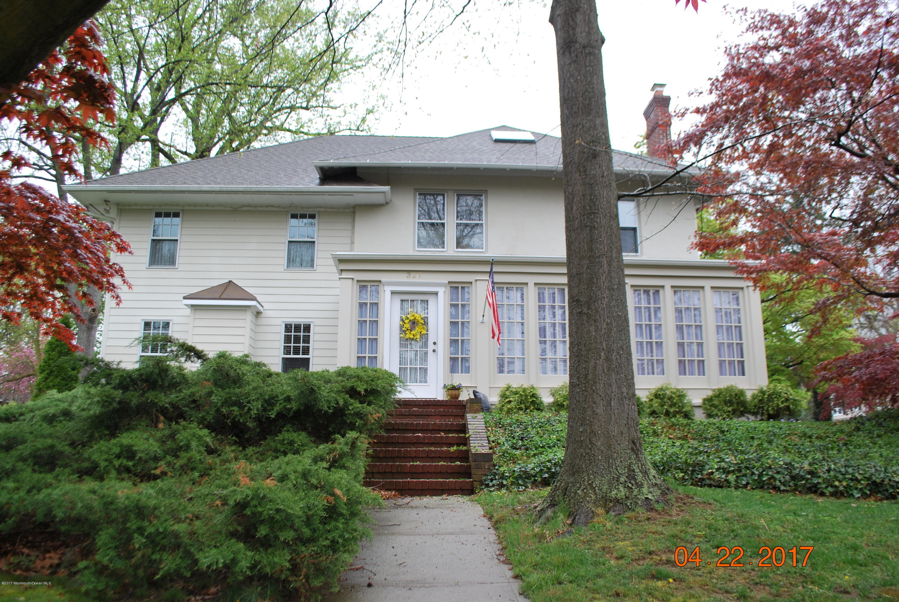 327 River Road Red Bank, NJ 07701 - Photo 3 of 55 DSC_0429