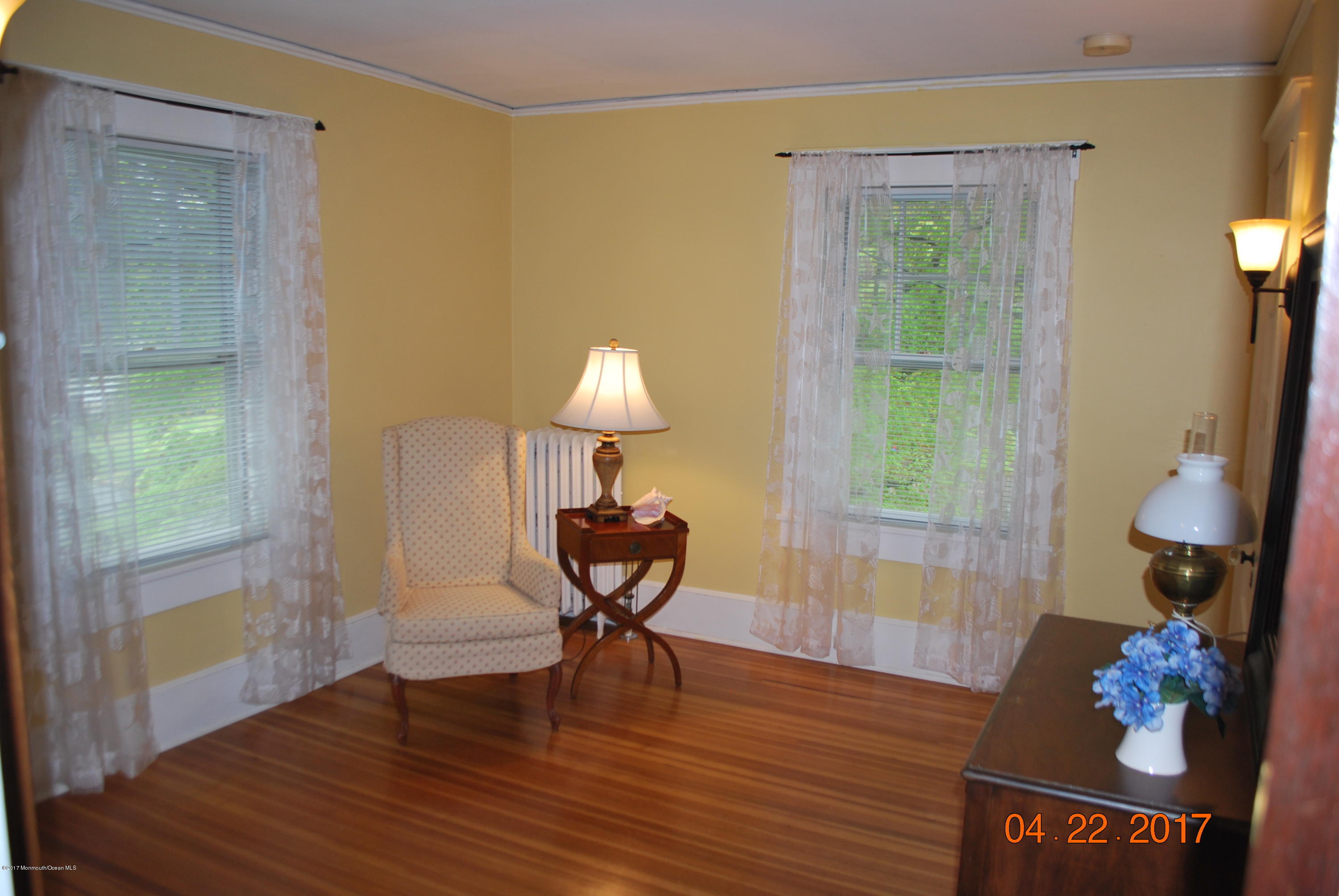 327 River Road Red Bank, NJ 07701 - Photo 50 of 55 DSC_0385