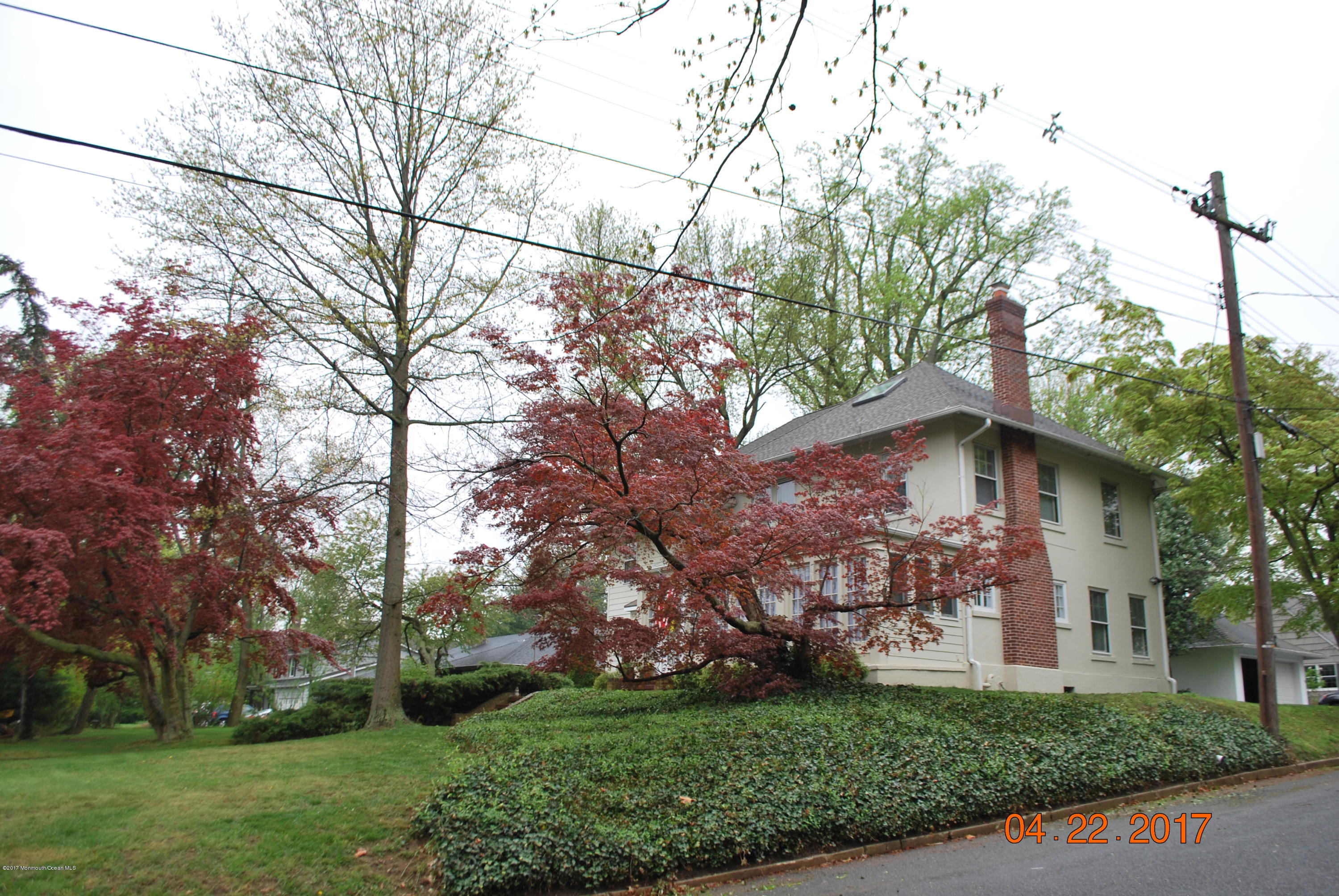 327 River Road Red Bank, NJ 07701 - Photo 7 of 55 DSC_0413