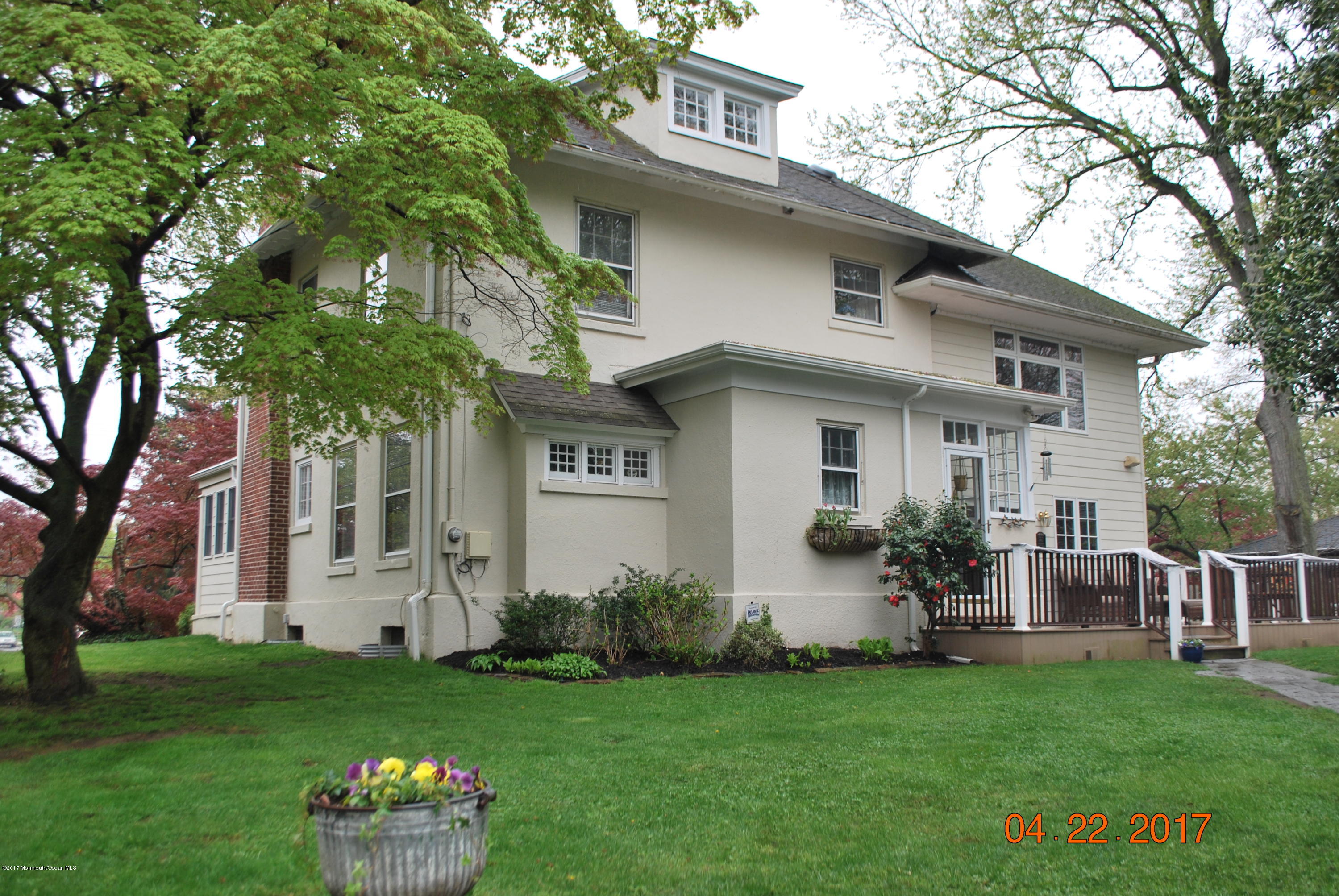 327 River Road Red Bank, NJ 07701 - Photo 9 of 55 DSC_0403