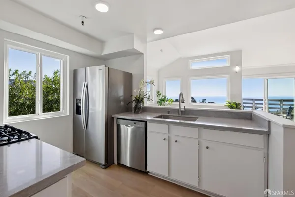 $988,000 | 528 Monterey Road, Pacifica, CA 94044